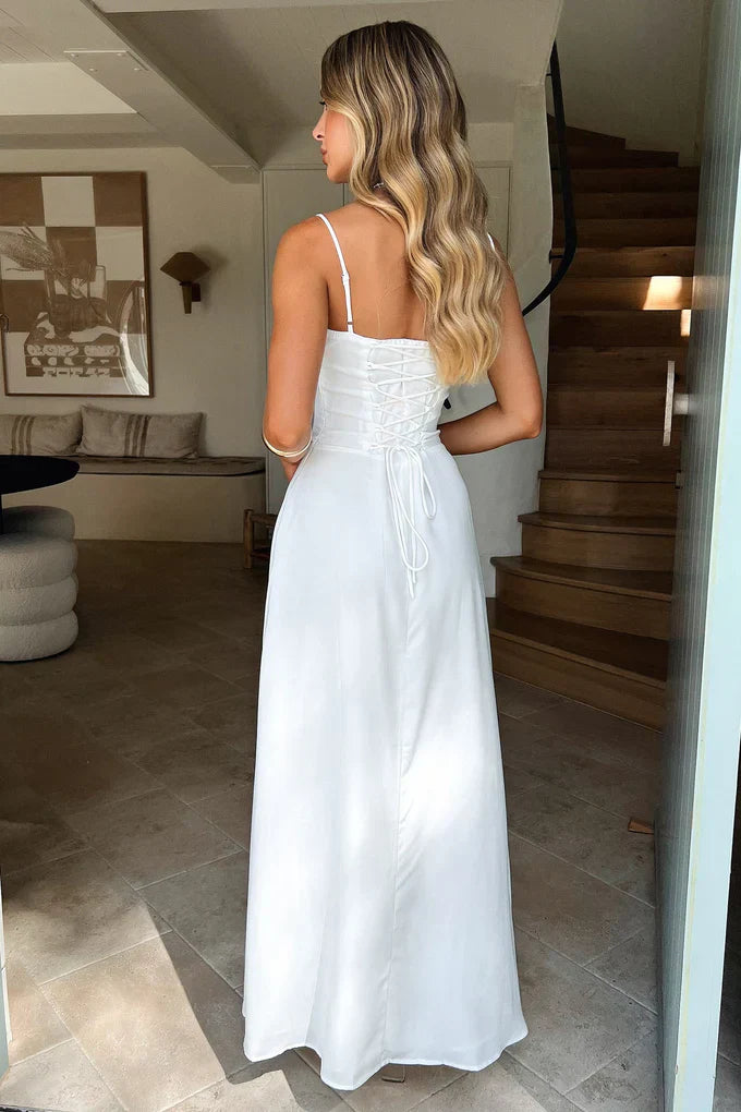 EVIAN | Flattering Summer Dress